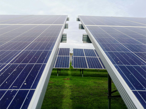 Finlandia zbuduje siedem elektrowni słonecznych o łącznej mocy 213 megawatów