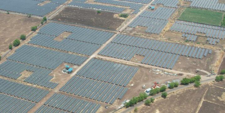 ADB podpisuje umowę pożyczki z czwartym partnerem na elektrownię słoneczną o mocy 25 MW