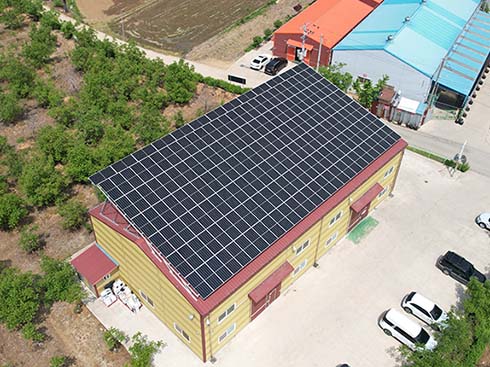 86,88 kW Mocowanie paneli słonecznych do metalowego dachu w Asan w Korei
